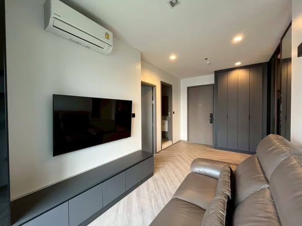 living room of Unio Sukhumvit 72 Phase 2 Building A