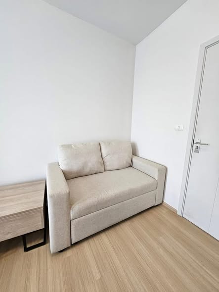 living room of Unio Sukhumvit 72 Phase 2 Building A