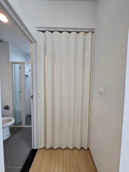 room interior and bathroom of Unio Sukhumvit 72 Phase 2 Building A