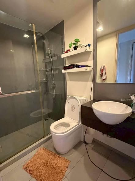 bathroom of Unixx South Pattaya Condominium