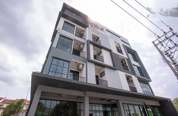 Urban Space Apartment