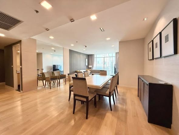 living room of Urbana Sathorn