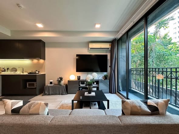 living room and room interior of Venio Sukhumvit 10