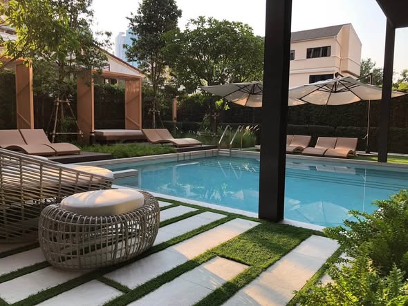 pool of Venio Sukhumvit 10