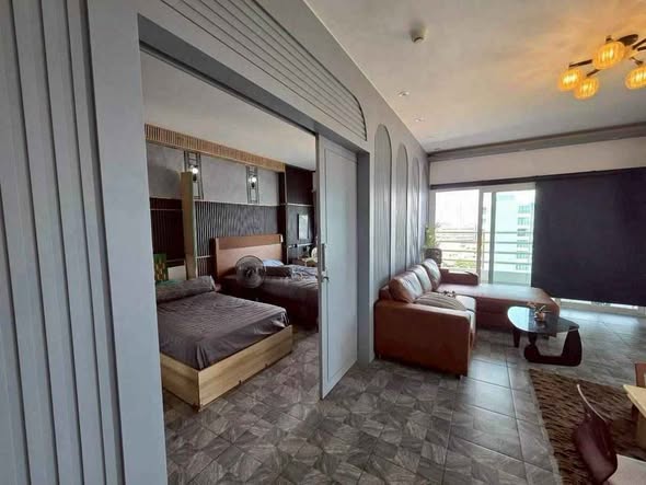 bedroom and room interior of View Talay 8
