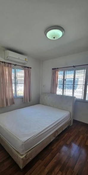 bedroom of Village Chuan Chuen Modus Centro.