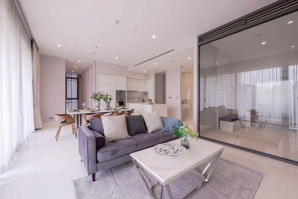 living room and room interior of VITTORIO Sukhumvit 39 วิตโตริโอ สุขุมวิท 39