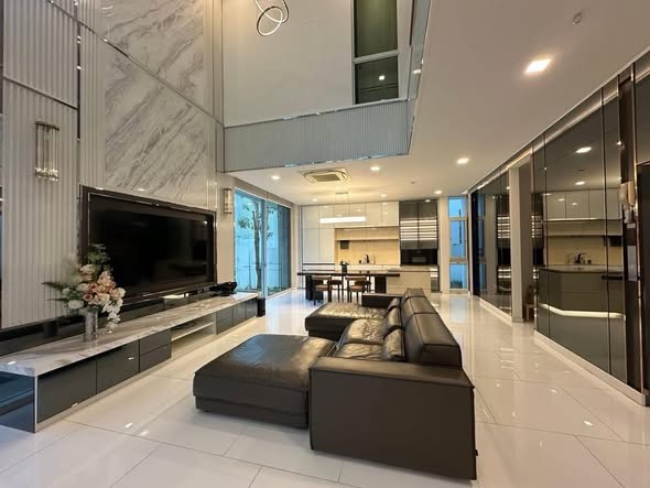 living room and kitchen of VIVE เอกมัย – รามอินทรา