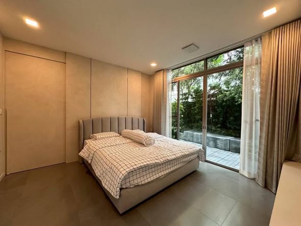 bedroom and room interior of VIVE Rama 9