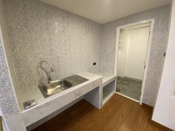 bathroom of Vivid Tower Phattanakan 54