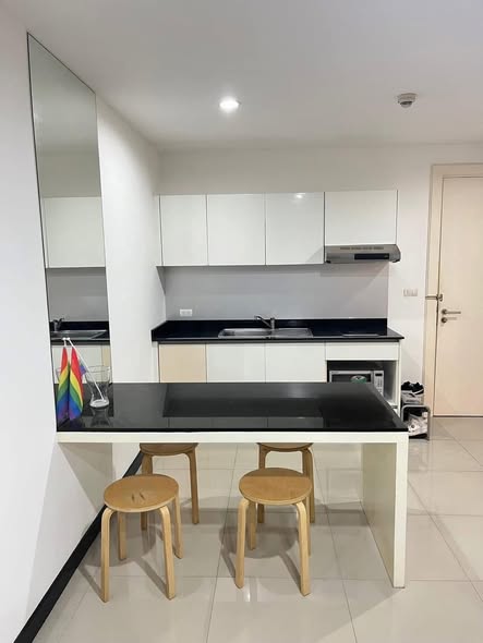 Voque Sukhumvit 16 Residential Condominium