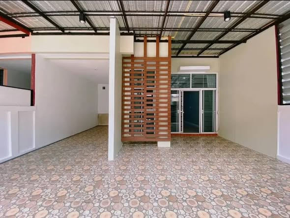 room interior of Vora Town