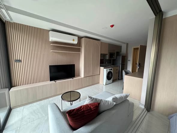 bedroom of Walden Asoke