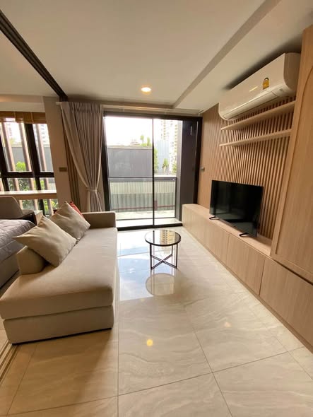 living room of Walden Asoke
