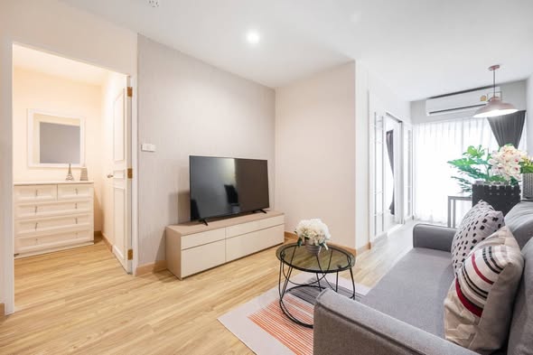 bedroom and living room of Waterford Diamond Tower