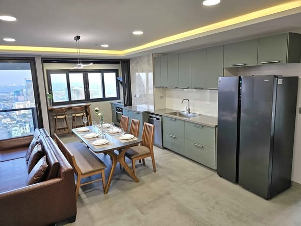kitchen of Waterford Diamond Tower
