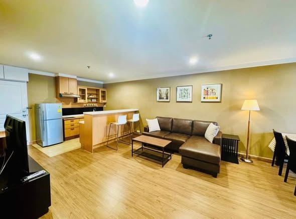 living room of Waterford Diamond Tower
