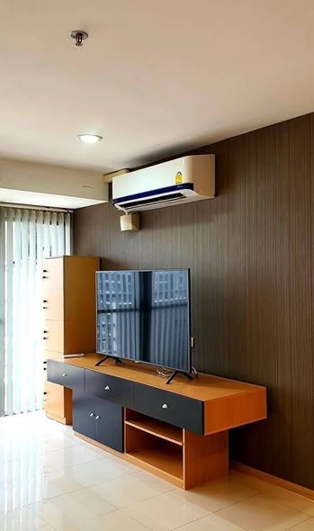 room interior of Waterford Diamond Tower