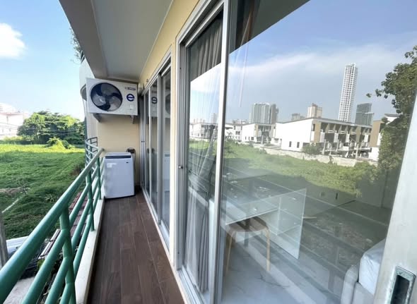 room interior of Waterford Park Rama 4