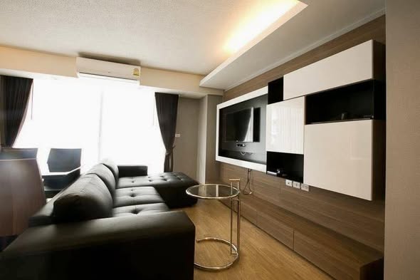 bedroom and living room of Waterford Sukhumvit 50
