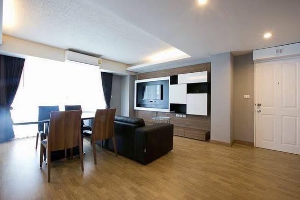bedroom and living room and room interior of Waterford Sukhumvit 50