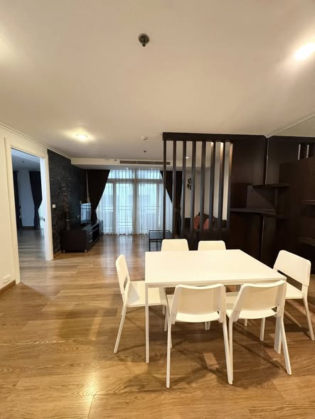 room interior of Wattana Suite