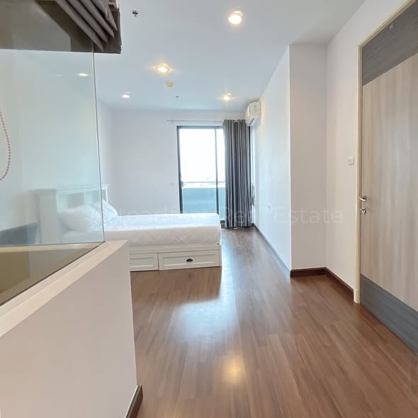 bedroom of We Condo