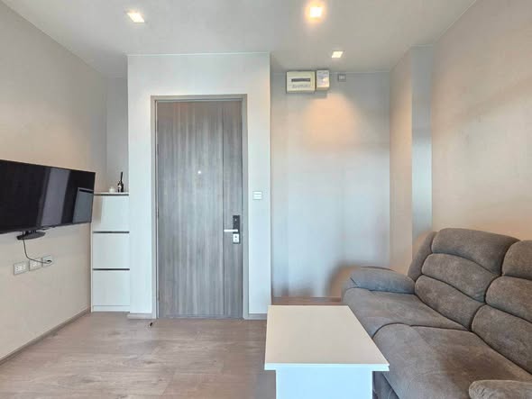 living room and room interior of Whizdom Avenue Ratchada-Ladprao