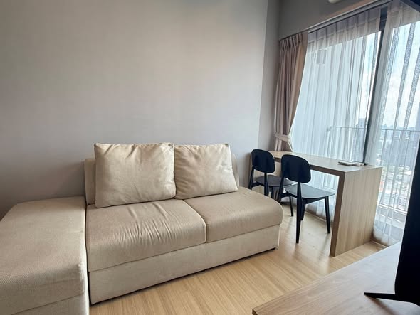 bedroom and living room of Whizdom Connect Sukhumvit