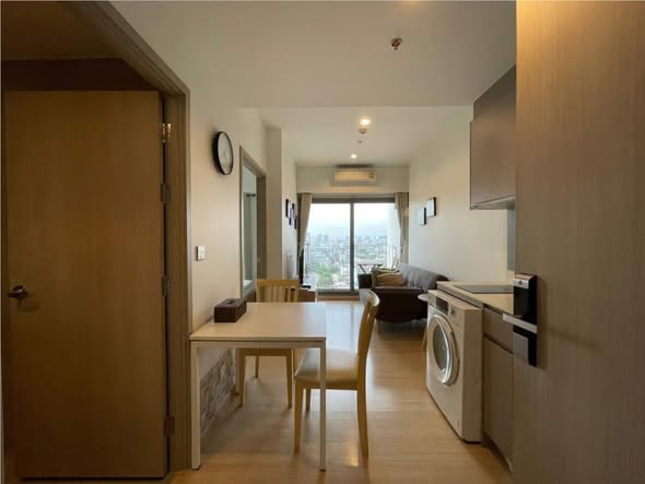 room interior of Whizdom Connect Sukhumvit