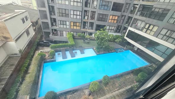 pool of Whizdom Punnawithi Station วิสซ์ดอม ปุณณวิถี สเตชั่น