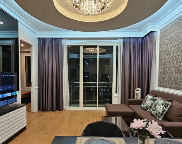 bedroom and living room of Wind Ratchayothin Condominium