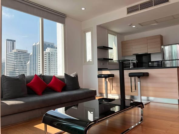 living room of Wind Sukhumvit 23