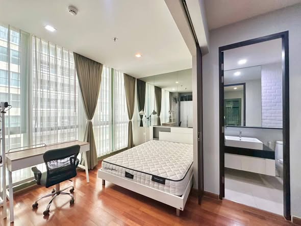bedroom and room interior of Wish Signature II Midtown Siam