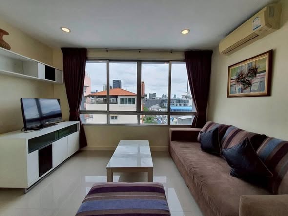 bedroom and living room of Wish@Siam