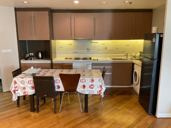 kitchen of Witthayu Complex