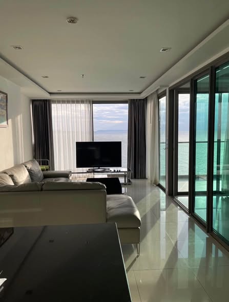 bedroom and room interior of Wongamat Tower Condominium