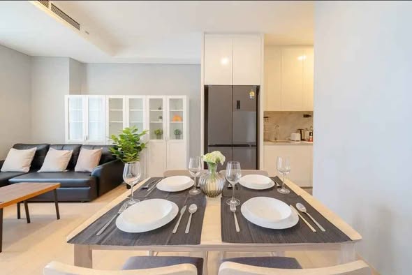 living room and room interior of Wyndham Garden Bangkok Sukhumvit 42