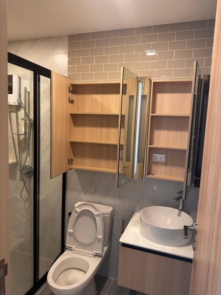 bathroom of XT HUAIKHWANG
