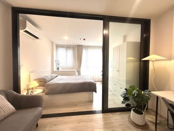 bedroom and room interior of XT HUAIKHWANG