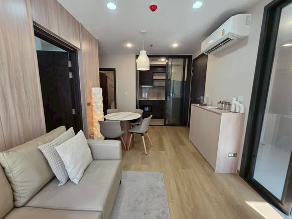 XT HUAIKHWANG