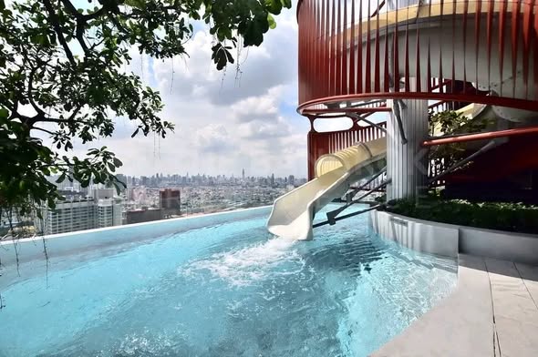 pool of XT HUAIKHWANG