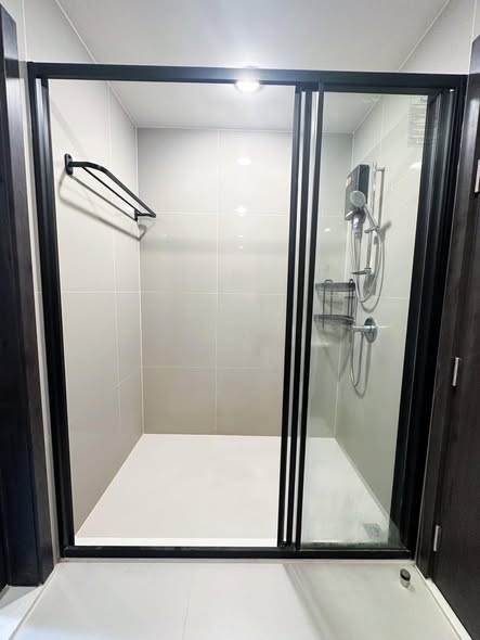 room interior and bathroom of XT HUAIKHWANG