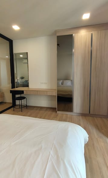 bedroom and room interior of XT Phayathai