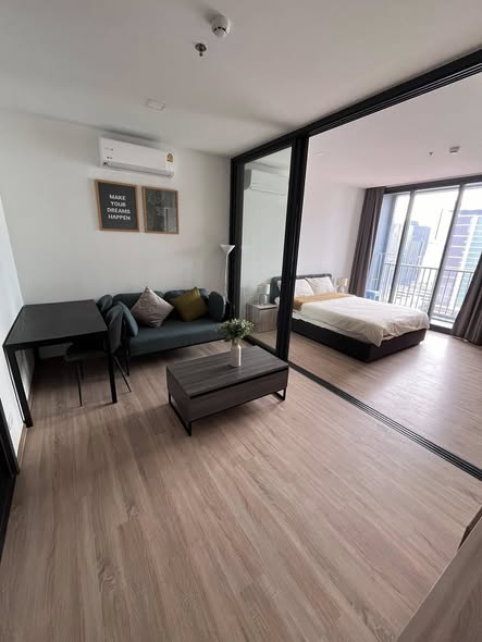 bedroom and room interior of XT Phayathai