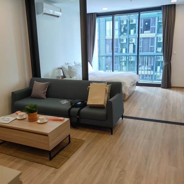 living room and bedroom of XT Phayathai