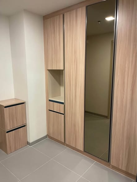 room interior and bathroom of XT Phayathai