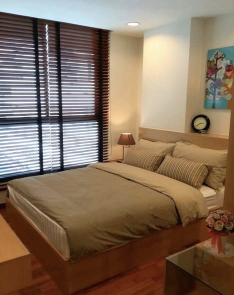 bedroom and room interior of Zenith Place Sukhumvit 42
