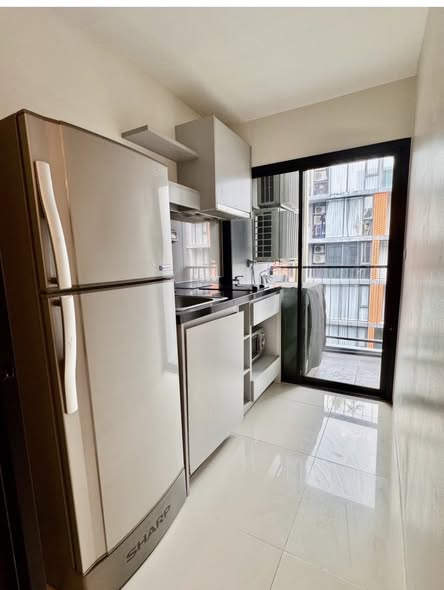 Zenith Place Sukhumvit 42