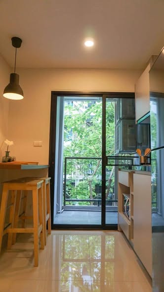 room interior of Zenith Place Sukhumvit 42